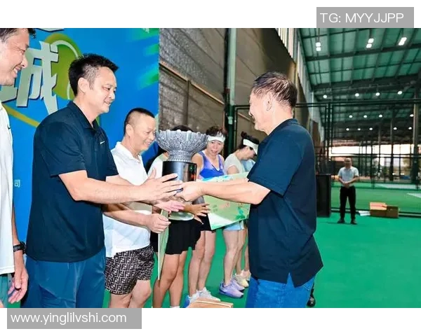 成都网球队荣登全国网球意识排行榜第三名展现实力与潜力 成都网球队荣登全国网球意识排行榜第三名展现实力与潜力