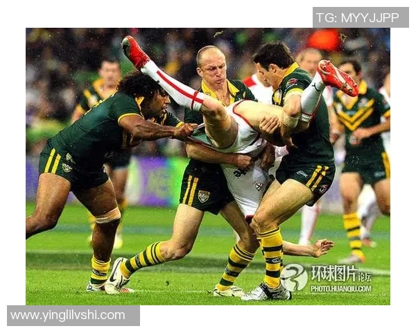 足球明星尴尬瞬间大曝光男生们的搞笑表情合集 足球明星尴尬瞬间大曝光男生们的搞笑表情合集